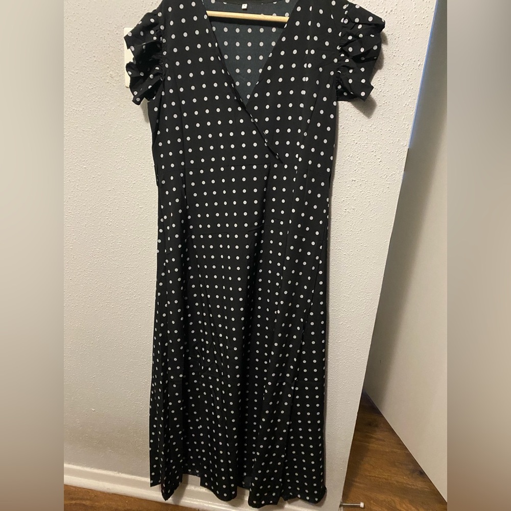 Polka dots! Short ruffle sleeve summer dress.